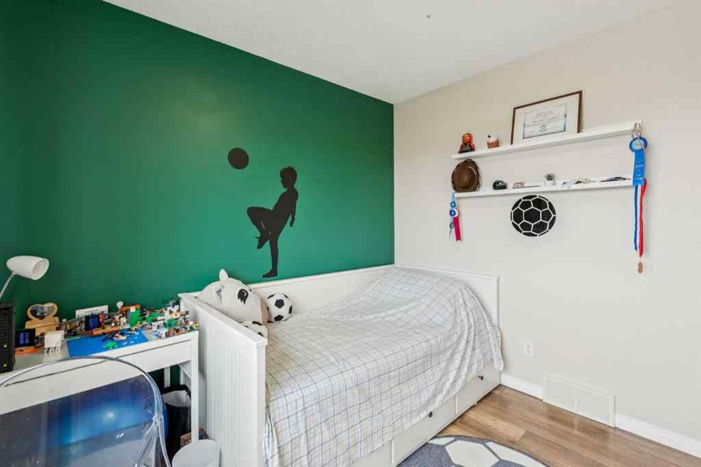 MLS® A2264818 - 171 Everhollow Way SW in Evergreen Calgary, Residential