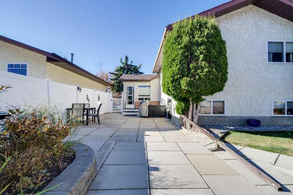 MLS® A2264820 - 55 Mclevin Crescent  in Morrisroe Extension Red Deer, Residential