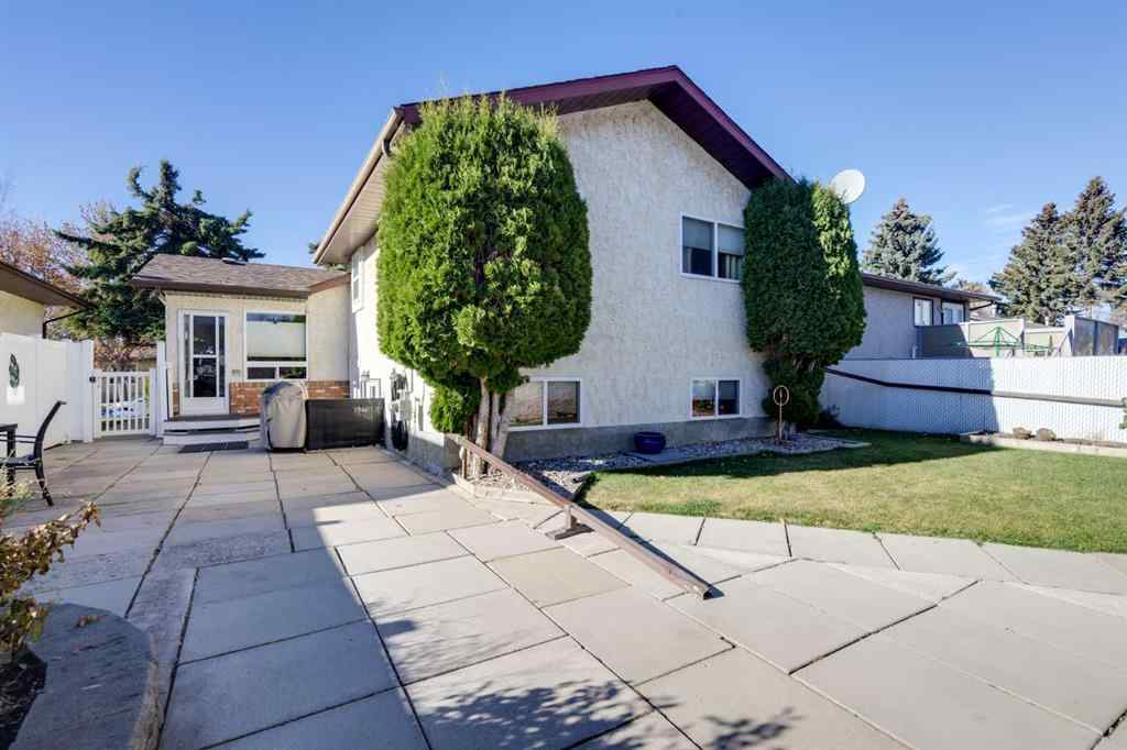 MLS® A2264820 - 55 Mclevin Crescent  in Morrisroe Extension Red Deer, Residential