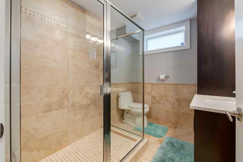 MLS® A2264826 - 32 Calandar Road NW in Collingwood Calgary, Residential