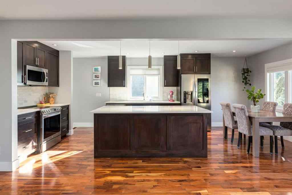 MLS® A2264826 - 32 Calandar Road NW in Collingwood Calgary, Residential