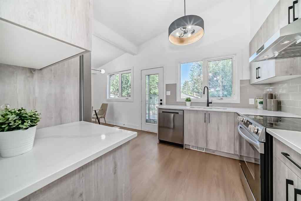 MLS® A2264828 - 129 Glenpatrick Drive SW in Glenbrook Calgary, Residential