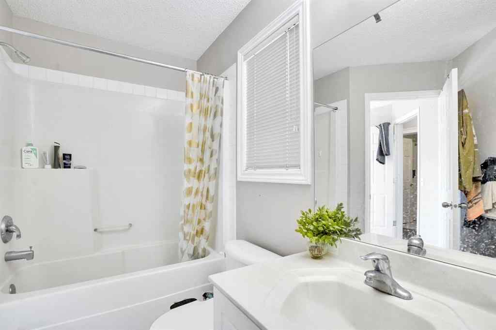 MLS® A2264832 - 39 Saddleridge Close NE in Saddle Ridge Calgary, Residential