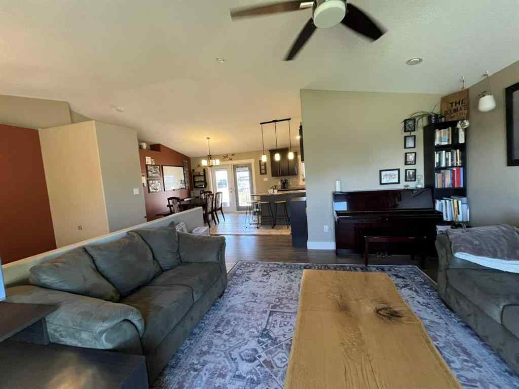 MLS® A2264833 - 1008 6 Street  in NONE Barnwell, Residential