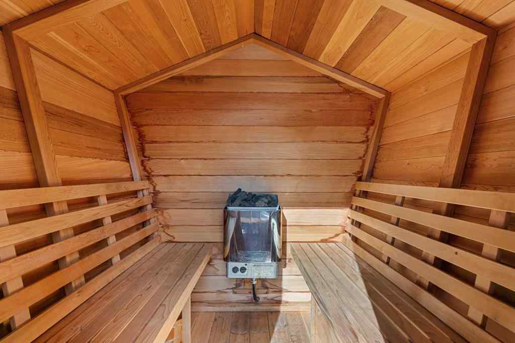 MLS® A2264835 - 4530 20 Avenue NW in Montgomery Calgary, Residential