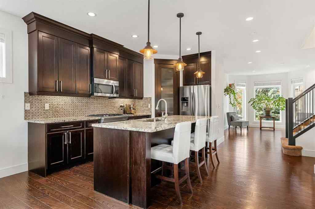 MLS® A2264835 - 4530 20 Avenue NW in Montgomery Calgary, Residential