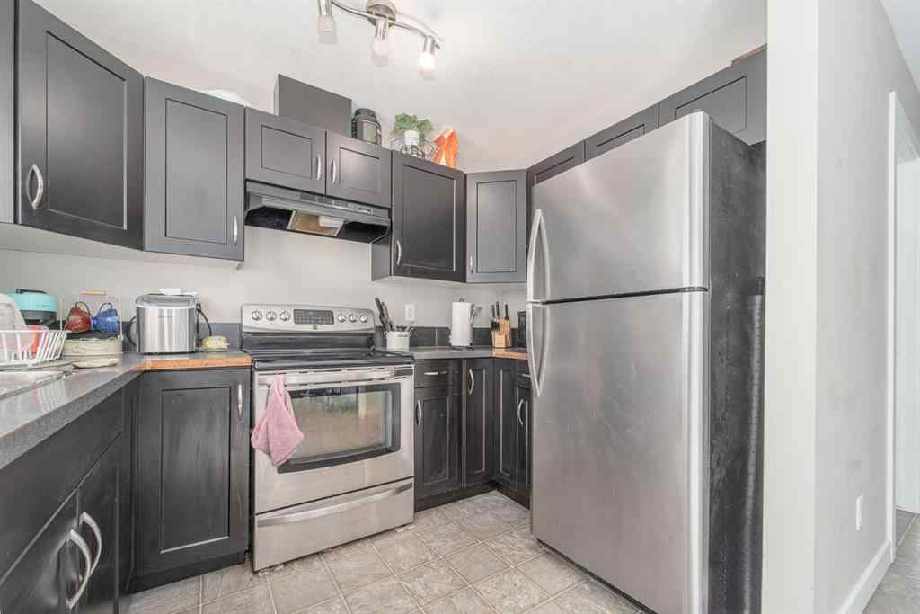 MLS® A2264837 - Unit #5 221 Silkstone Road W in Copperwood Lethbridge, Residential