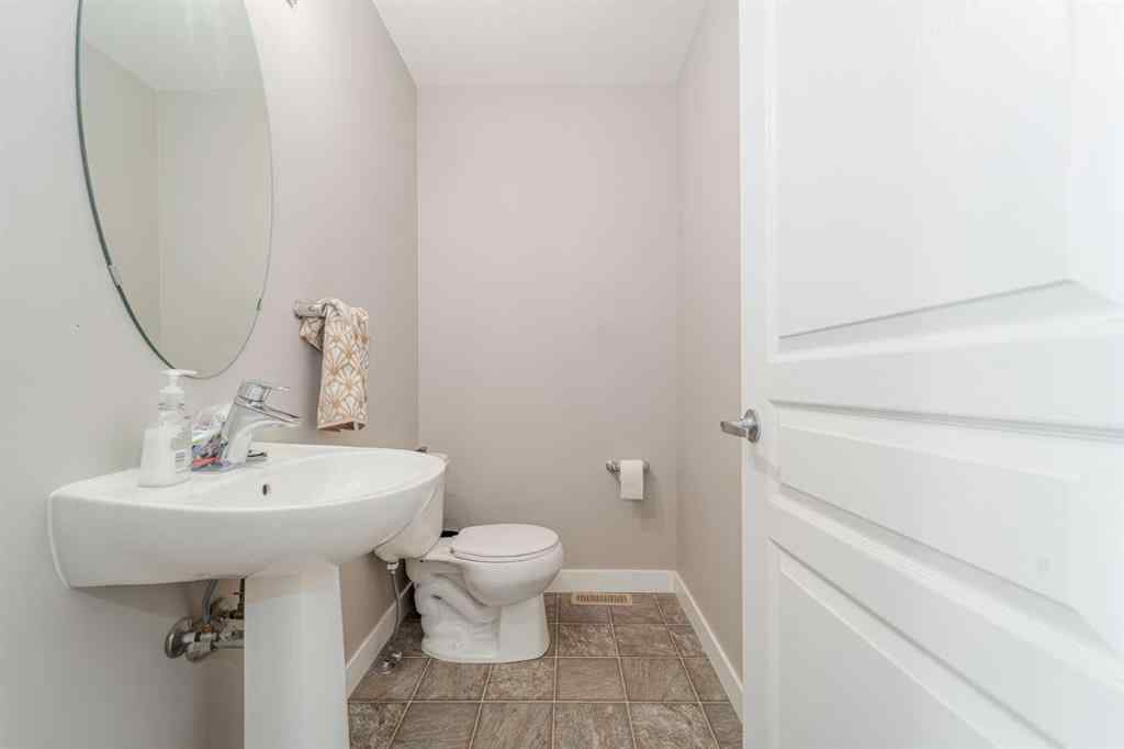 MLS® A2264837 - Unit #5 221 Silkstone Road W in Copperwood Lethbridge, Residential