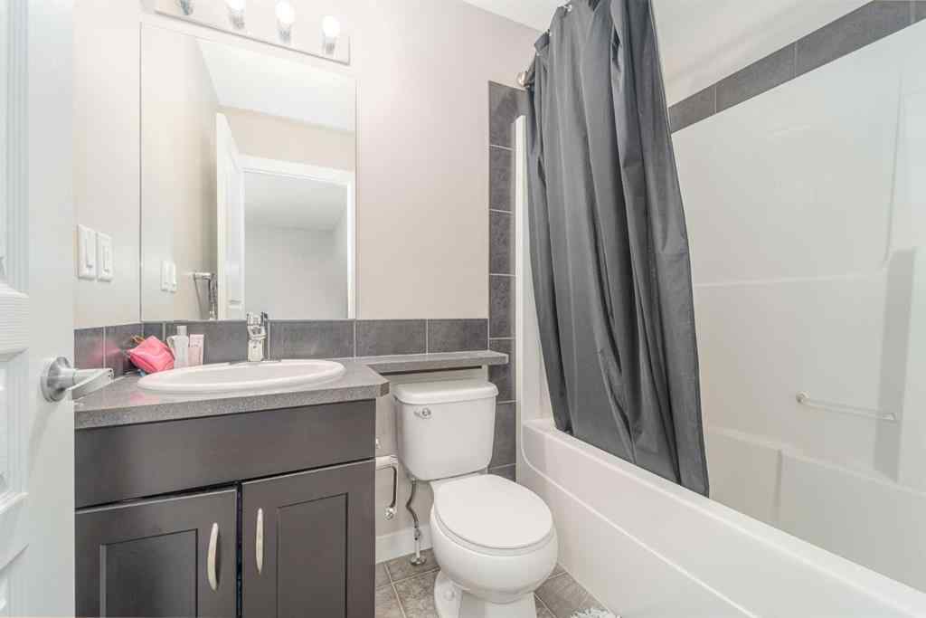 MLS® A2264837 - Unit #5 221 Silkstone Road W in Copperwood Lethbridge, Residential