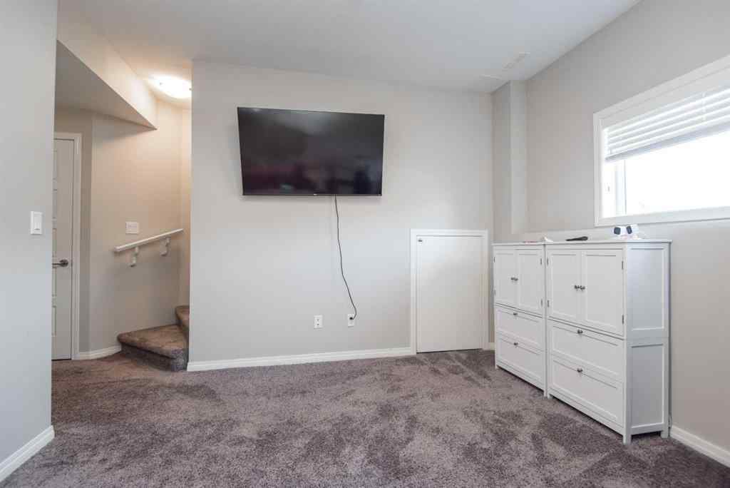 MLS® A2264838 - 26 Hutton Place  in Hawkridge Estates Penhold, Residential