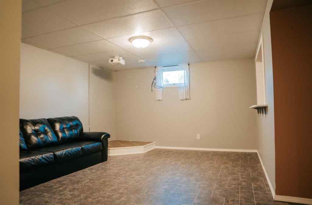 MLS® A2264840 - 915 14 Street  in Wainwright Wainwright, Residential