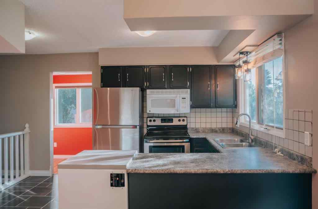 MLS® A2264840 - 915 14 Street  in Wainwright Wainwright, Residential