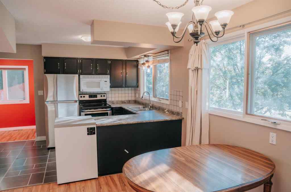 MLS® A2264840 - 915 14 Street  in Wainwright Wainwright, Residential