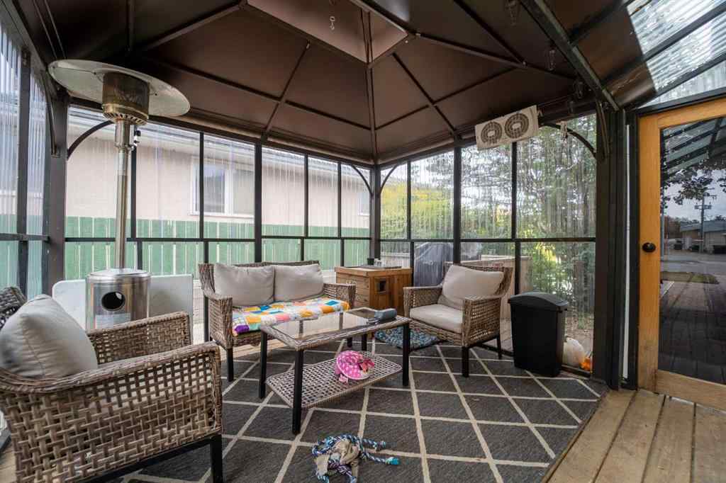 MLS® A2264842 - 5104 2 Street  in NONE Coalhurst, Residential