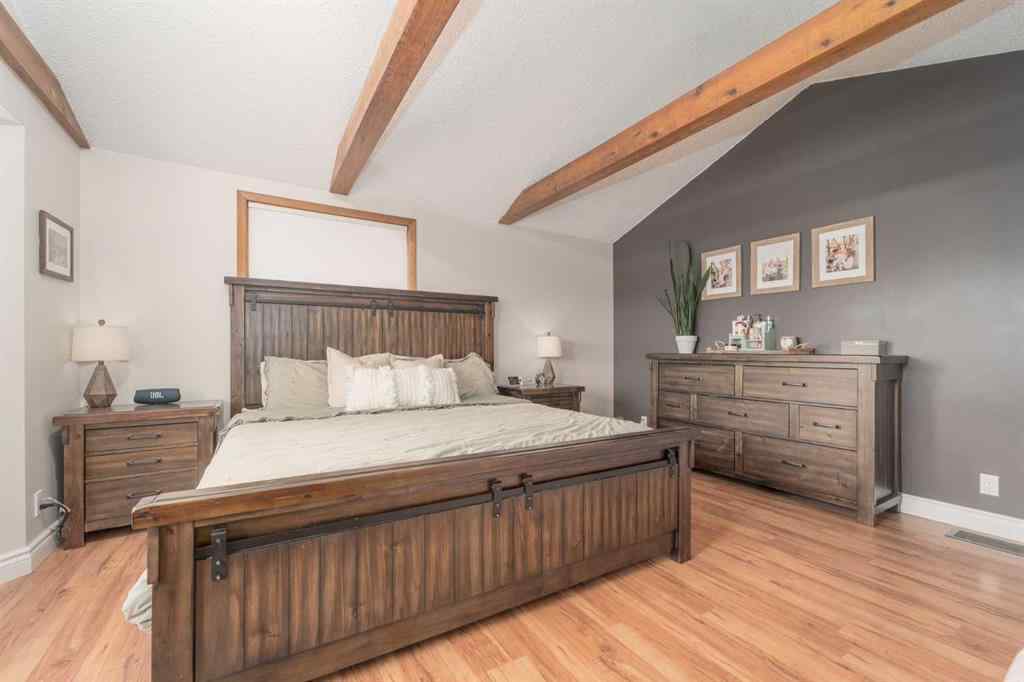 MLS® A2264842 - 5104 2 Street  in NONE Coalhurst, Residential