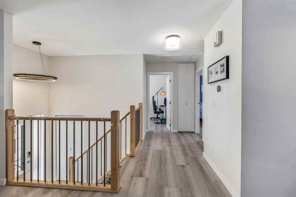 MLS® A2264843 - 75 Oxford Road W in Varsity Village Lethbridge, Residential