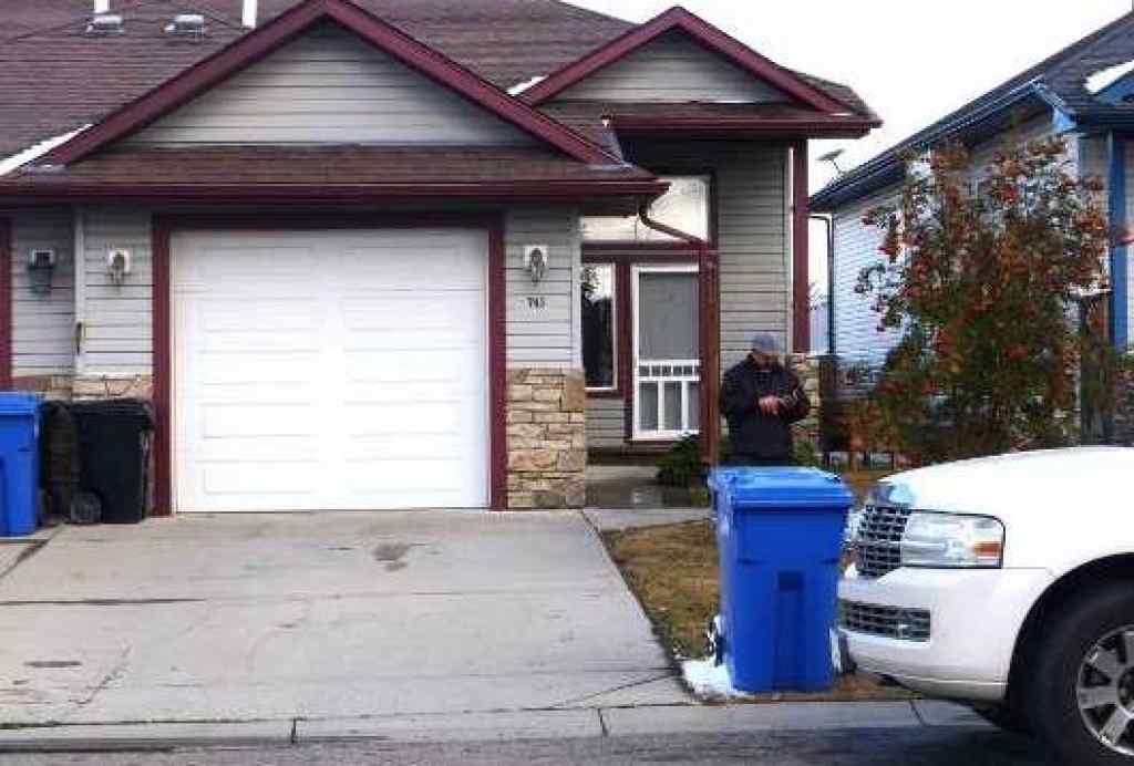 MLS® A2264849 - 742 Carriage Lane Drive  in NONE Carstairs, Residential