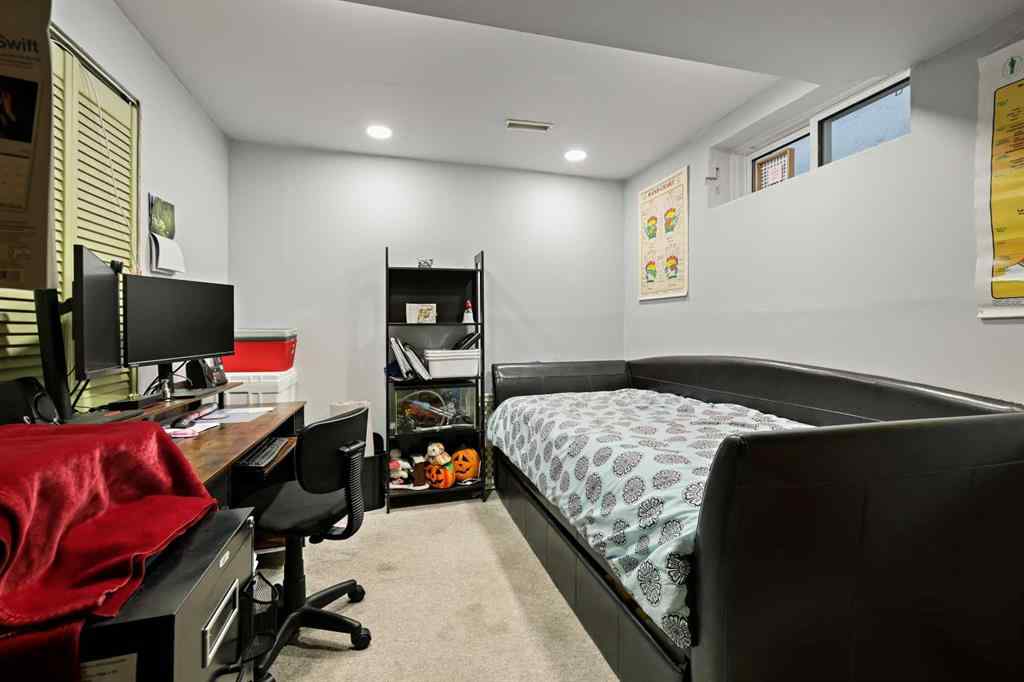 MLS® A2264855 - 191 Castlebrook Road NE in Castleridge Calgary, Residential