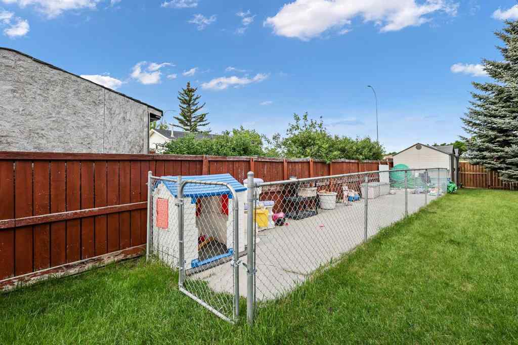 MLS® A2264855 - 191 Castlebrook Road NE in Castleridge Calgary, Residential