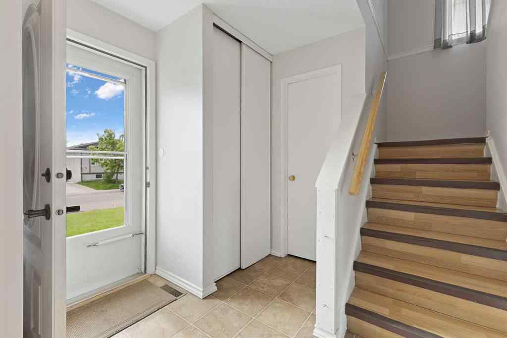 MLS® A2264855 - 191 Castlebrook Road NE in Castleridge Calgary, Residential