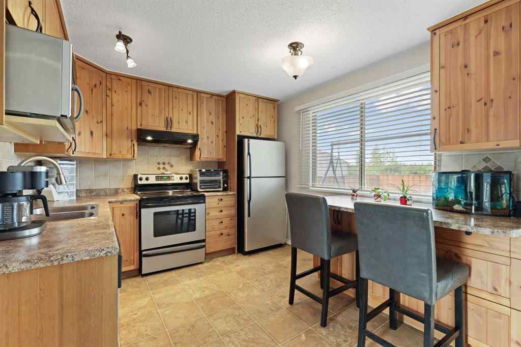 MLS® A2264855 - 191 Castlebrook Road NE in Castleridge Calgary, Residential