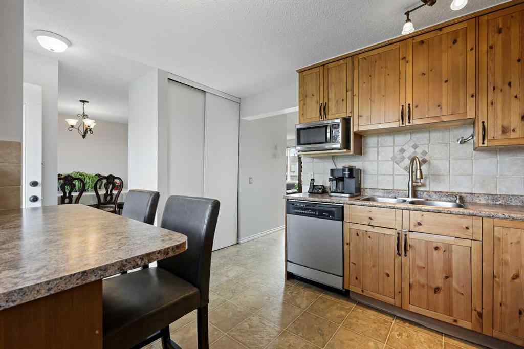 MLS® A2264855 - 191 Castlebrook Road NE in Castleridge Calgary, Residential