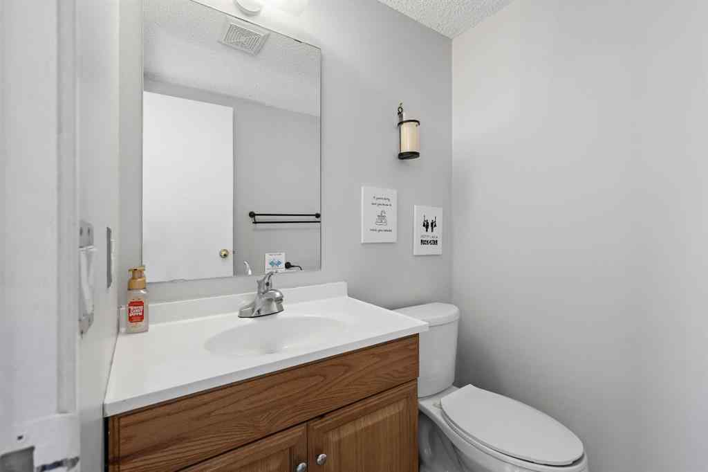 MLS® A2264855 - 191 Castlebrook Road NE in Castleridge Calgary, Residential