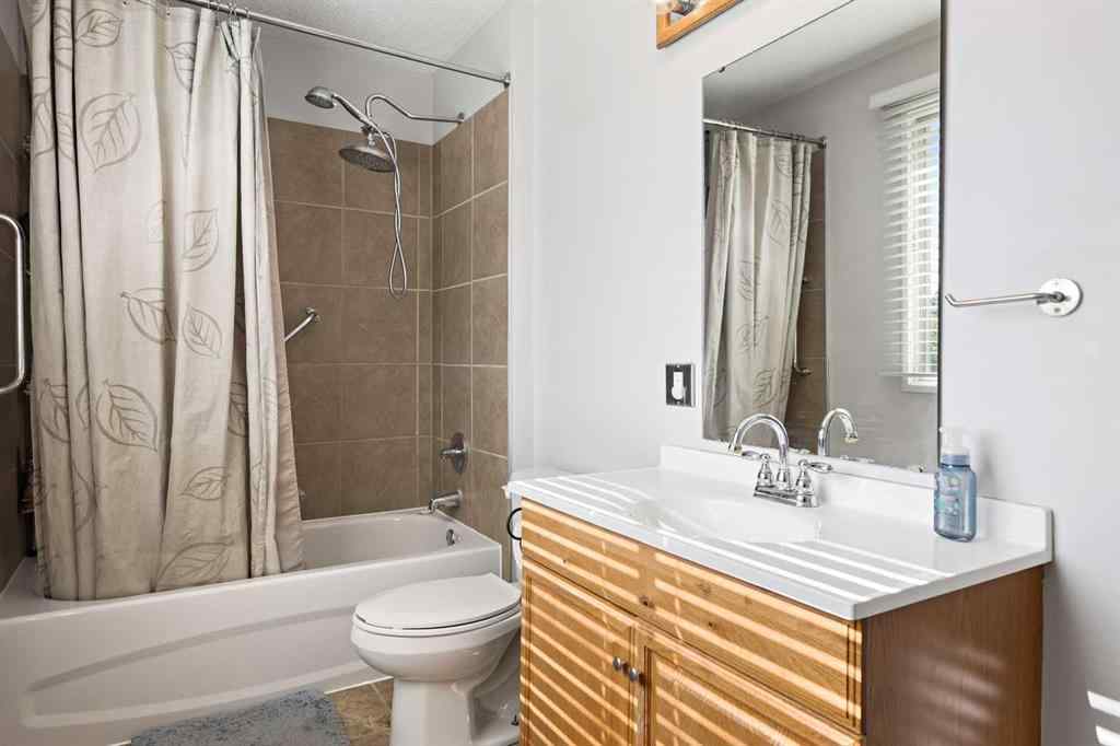 MLS® A2264855 - 191 Castlebrook Road NE in Castleridge Calgary, Residential