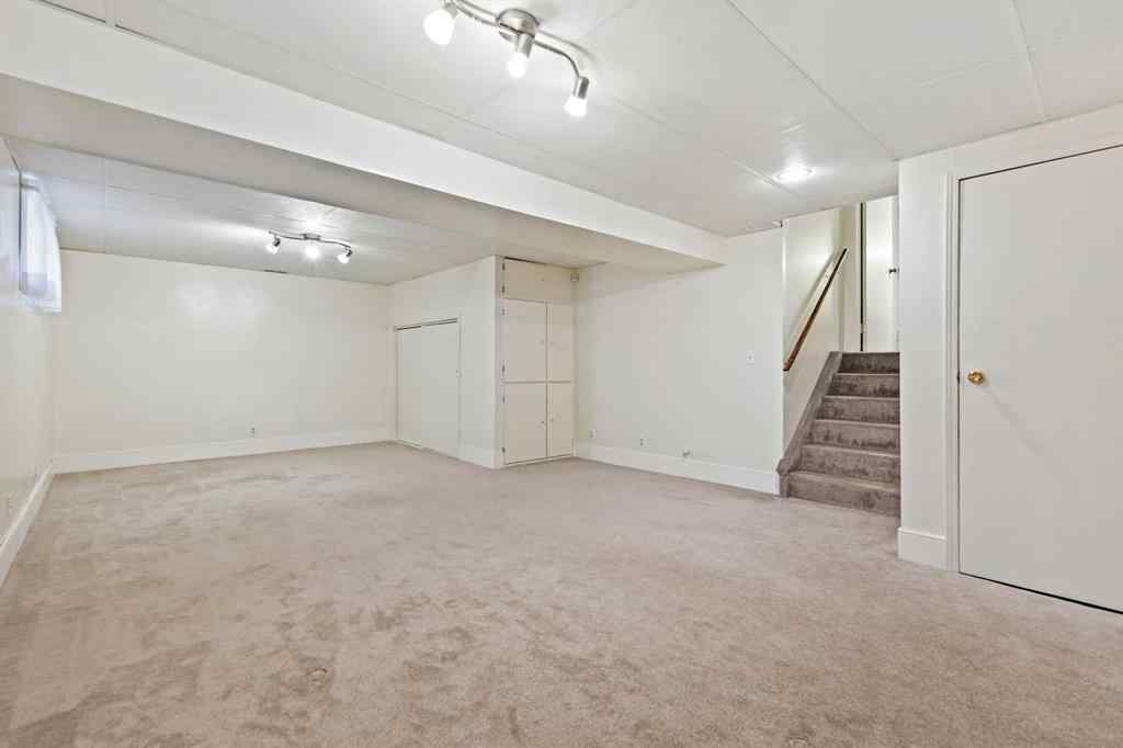 MLS® A2264866 - 139 Stratton Crescent SW in Strathcona Park Calgary, Residential