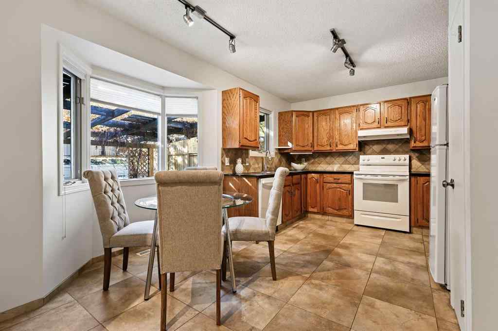 MLS® A2264866 - 139 Stratton Crescent SW in Strathcona Park Calgary, Residential