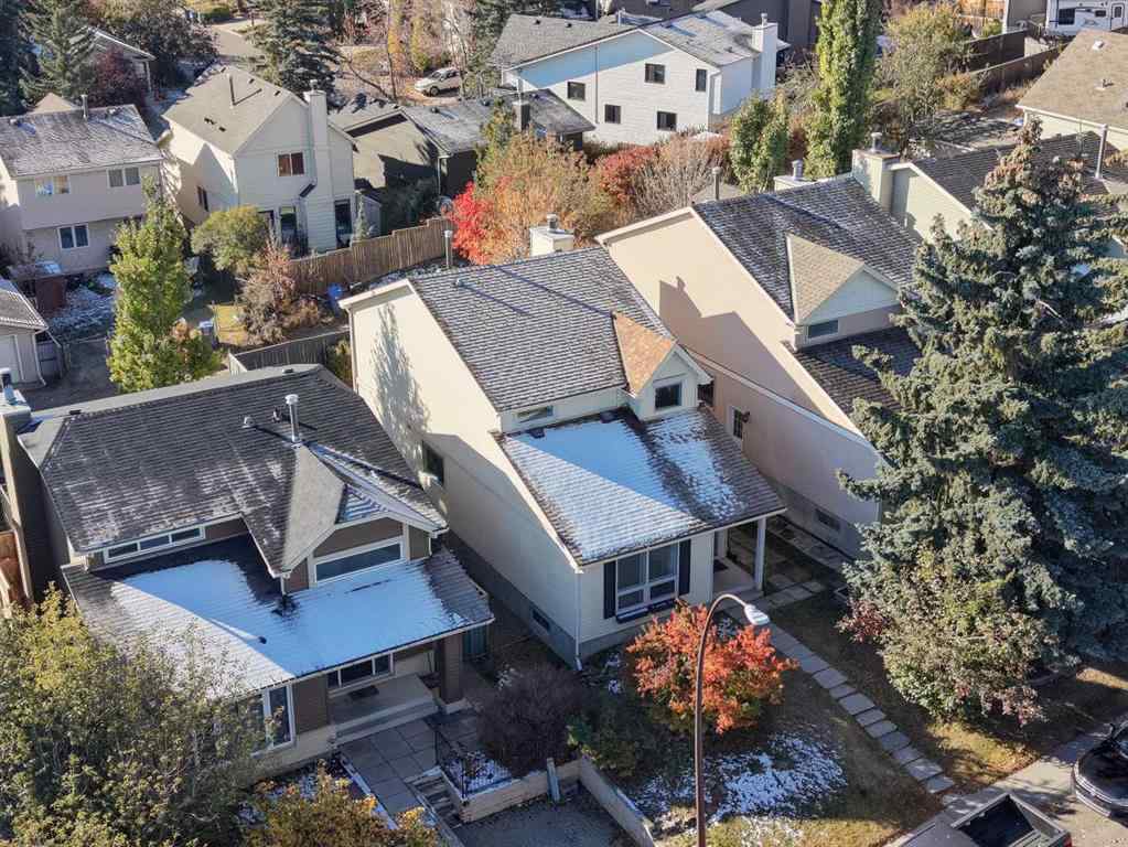 MLS® A2264872 - 27 Strathearn Crescent SW in Strathcona Park Calgary, Residential