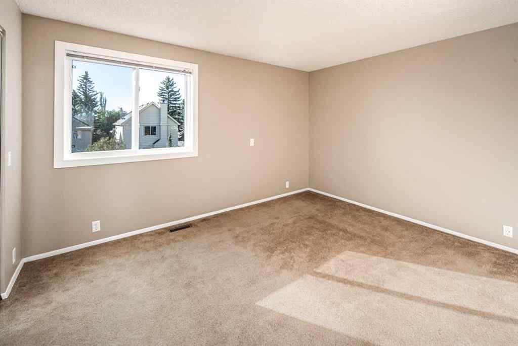 MLS® A2264872 - 27 Strathearn Crescent SW in Strathcona Park Calgary, Residential