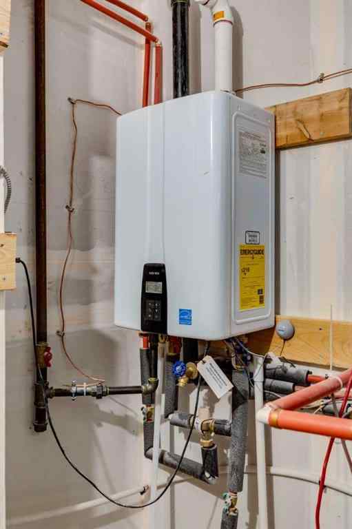 MLS® A2264875 - 136 Wolf Hollow Manor SE in Wolf Willow Calgary, Residential