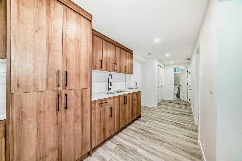 MLS® A2264876 - 946 Berkley Drive NW in Beddington Heights Calgary, Residential