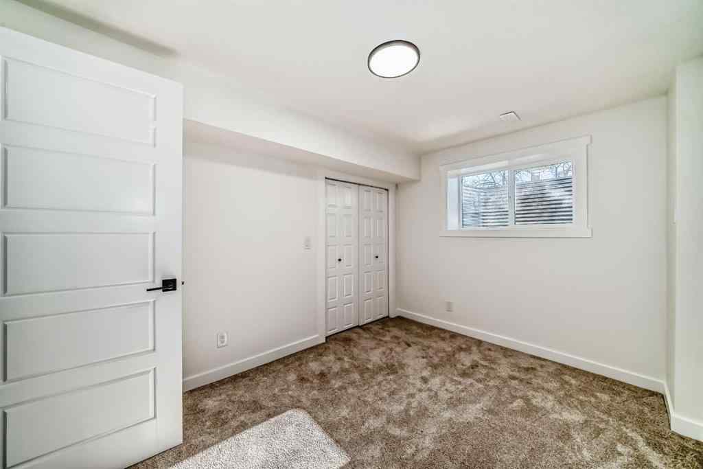 MLS® A2264876 - 946 Berkley Drive NW in Beddington Heights Calgary, Residential