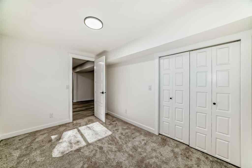 MLS® A2264876 - 946 Berkley Drive NW in Beddington Heights Calgary, Residential