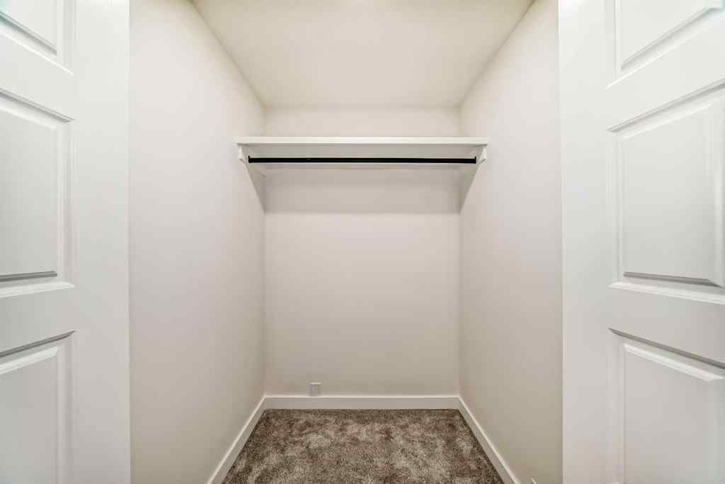 MLS® A2264876 - 946 Berkley Drive NW in Beddington Heights Calgary, Residential