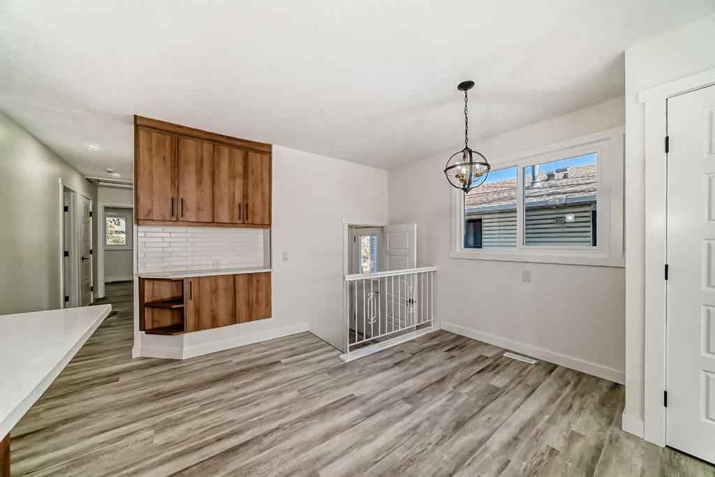 MLS® A2264876 - 946 Berkley Drive NW in Beddington Heights Calgary, Residential