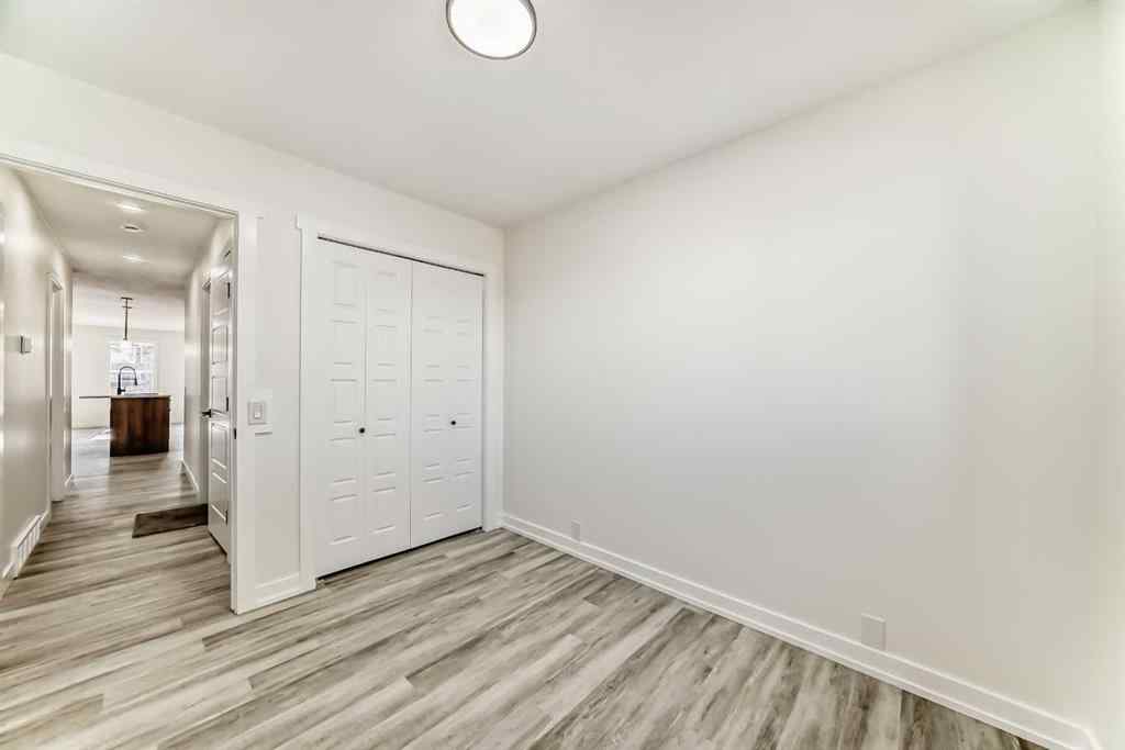 MLS® A2264876 - 946 Berkley Drive NW in Beddington Heights Calgary, Residential