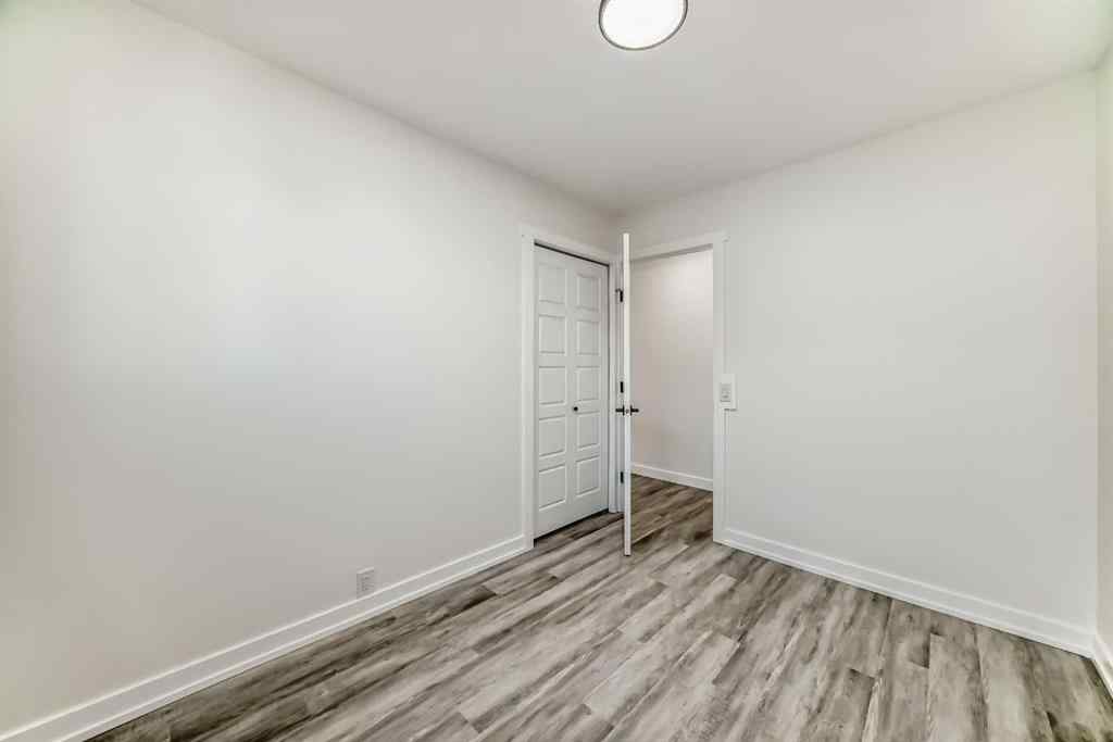 MLS® A2264876 - 946 Berkley Drive NW in Beddington Heights Calgary, Residential