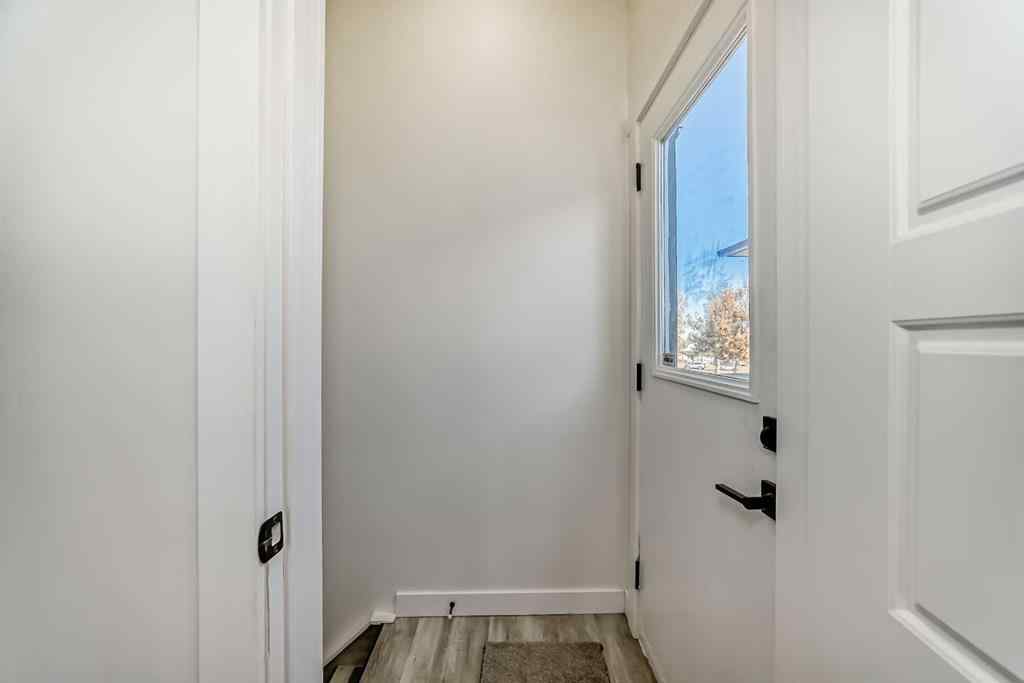 MLS® A2264876 - 946 Berkley Drive NW in Beddington Heights Calgary, Residential