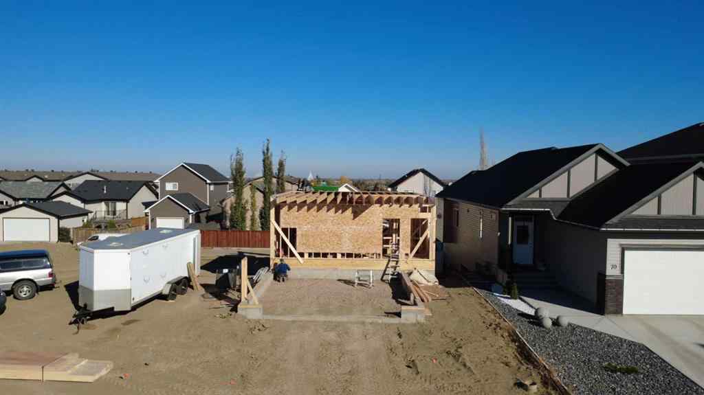 MLS® A2264881 - 74 Sunwood Crescent SW in SW Southridge Medicine Hat, Residential