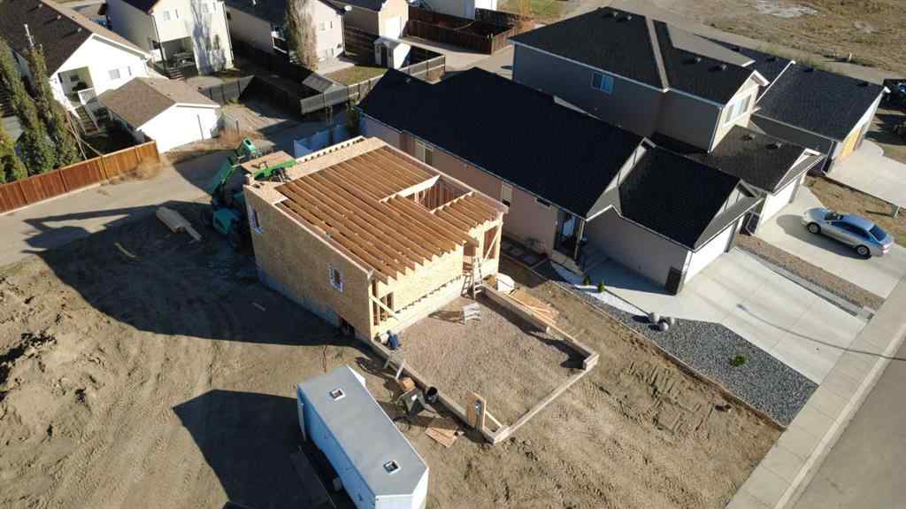 MLS® A2264881 - 74 Sunwood Crescent SW in SW Southridge Medicine Hat, Residential