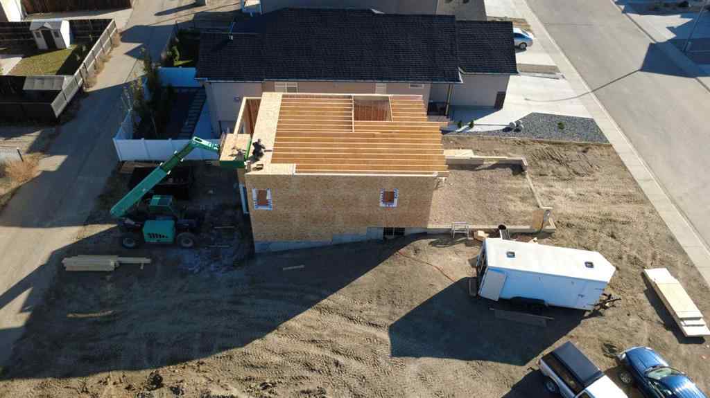 MLS® A2264881 - 74 Sunwood Crescent SW in SW Southridge Medicine Hat, Residential