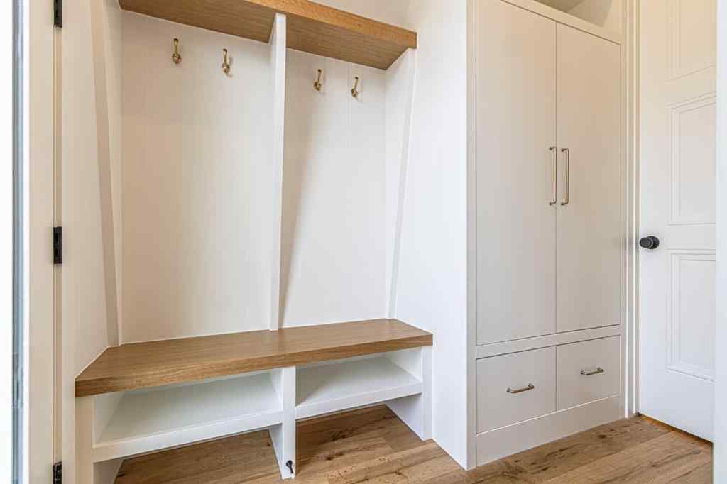 MLS® A2264882 - 2048 41 Avenue SW in Altadore Calgary, Residential