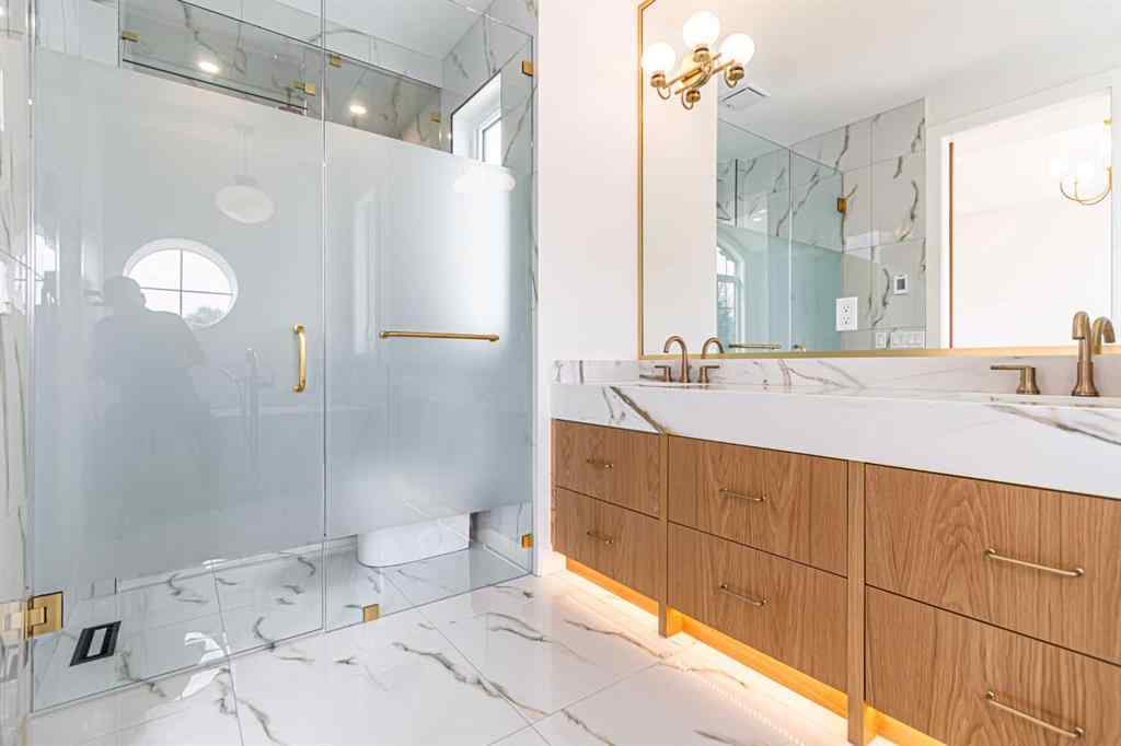 MLS® A2264882 - 2048 41 Avenue SW in Altadore Calgary, Residential