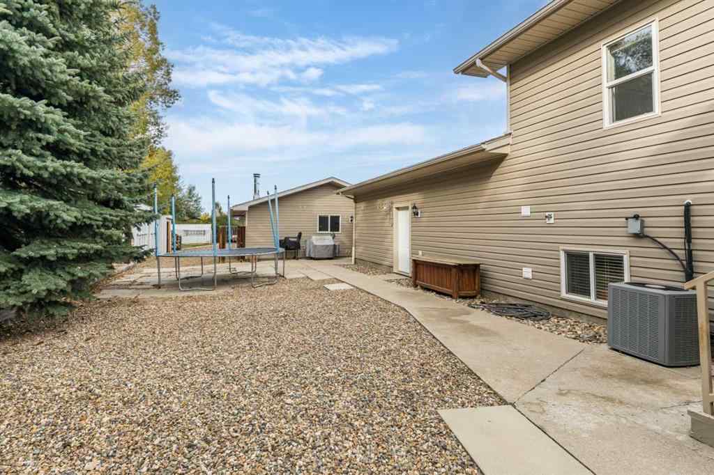 MLS® A2264883 - 513 13 Street  in NONE Dunmore, Residential