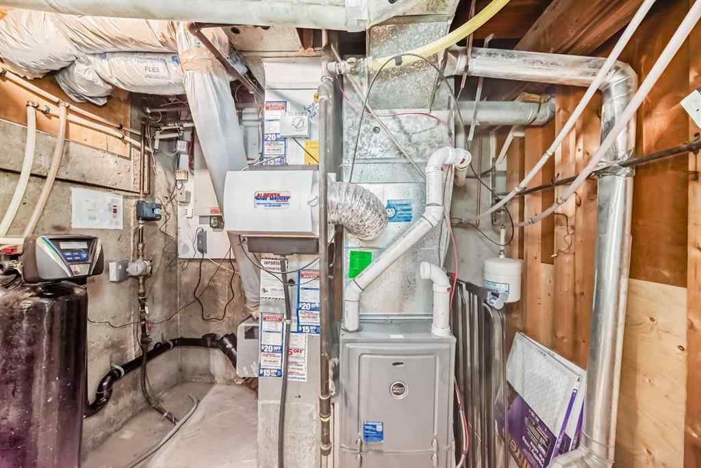 MLS® A2264884 - 91 Chisholm Crescent NW in Charleswood Calgary, Residential