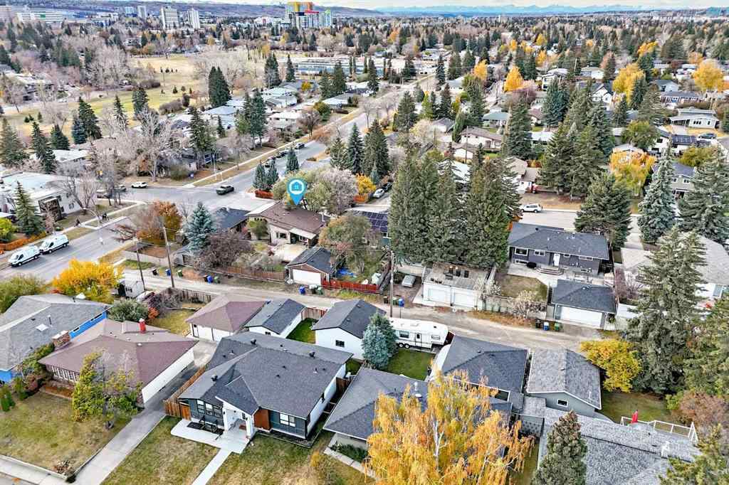 MLS® A2264884 - 91 Chisholm Crescent NW in Charleswood Calgary, Residential