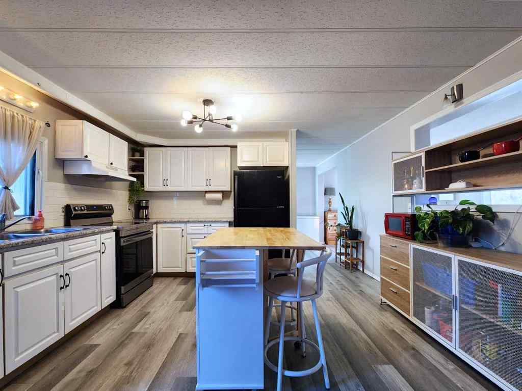 MLS® A2264887 - 34 Willow Road W in NONE Claresholm, Residential